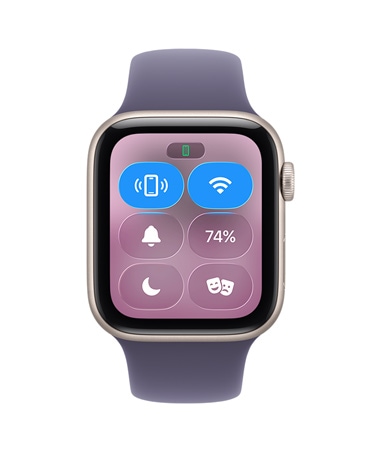 Apple Watch SE 3 بإطار من الألومنيوم ولون ضوء النجوم، ومركز التحكم، وأيقونة "رنين على iPhone"، والجزء الخارجي الأيمن يُظهِر التاج الرقمي، وحزام رياضي بلون ليلكي ضبابي