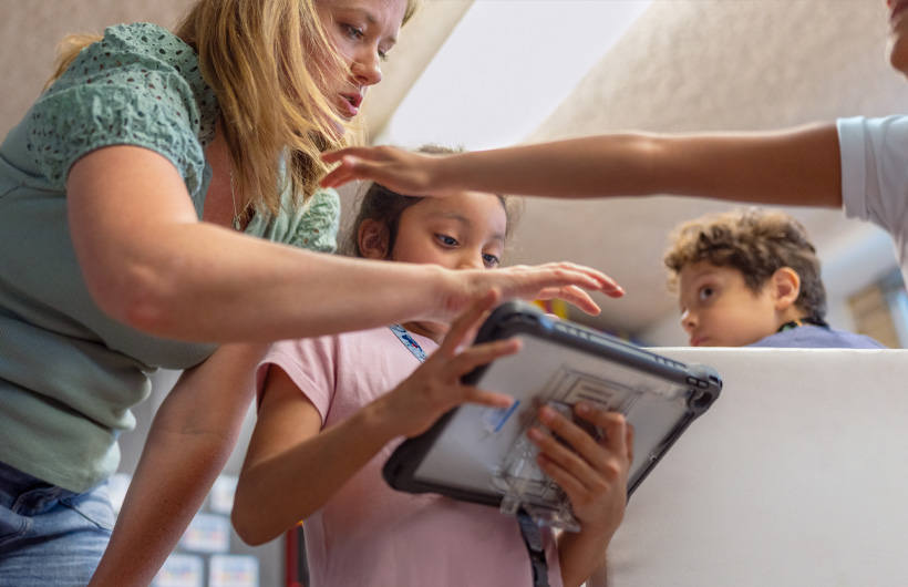 Kim Farias uses skills she learned as an ALC to support her second grade students at Northwood Hills Elementary School.