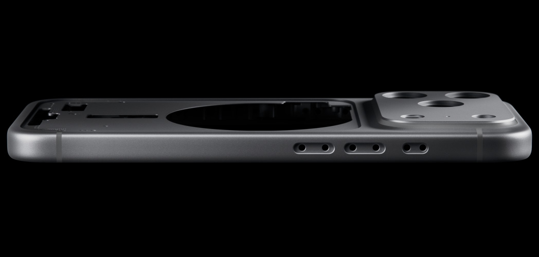 „iPhone 17 Pro“, galinės pusės dalis, išlietas vientisas aliuminio korpusas